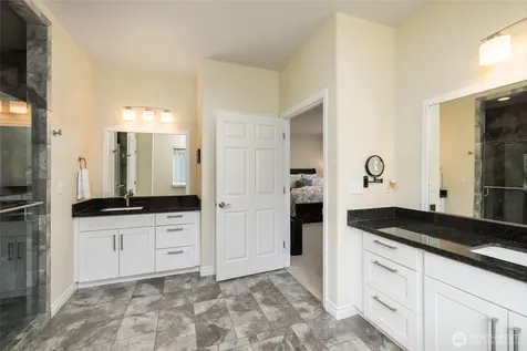 13837 Bay View Road Mount Vernon WA 98273