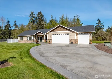 13837 Bay View Road Mount Vernon WA 98273