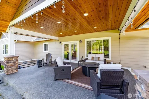 13837 Bay View Road Mount Vernon WA 98273