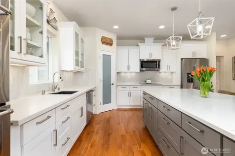 13837 Bay View Road Mount Vernon WA 98273