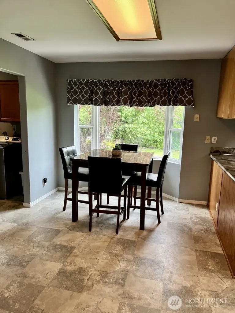 1369 State Route 6 Chehalis WA 98532
