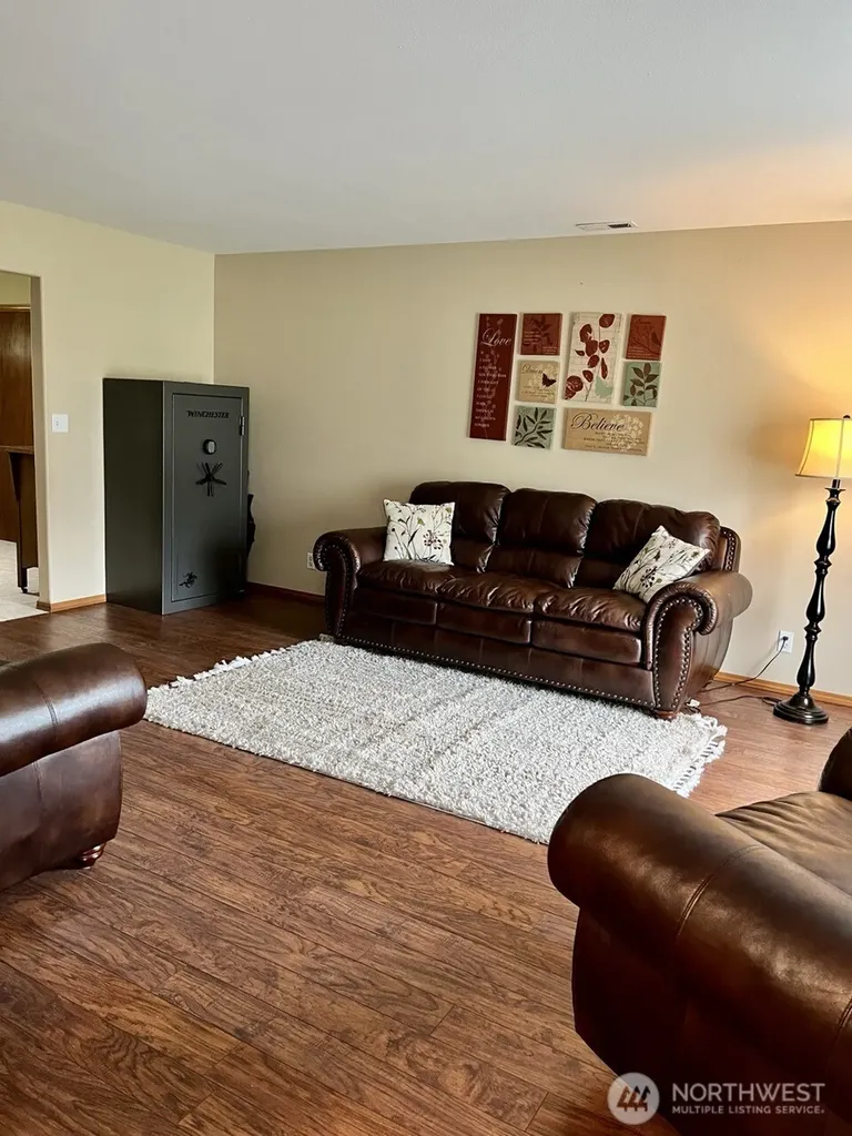 1369 State Route 6 Chehalis WA 98532