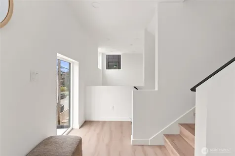 8863 Midvale Avenue N Seattle WA 98103