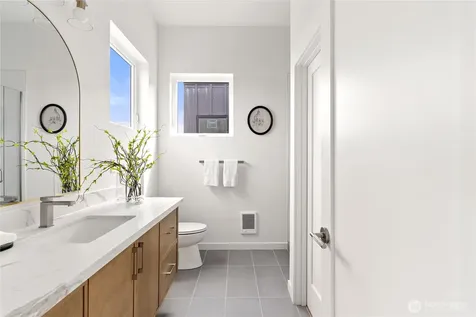 8863 Midvale Avenue N Seattle WA 98103