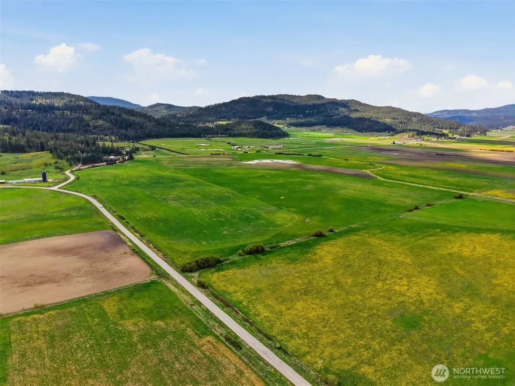 25 Heine Road Chewelah WA 99109