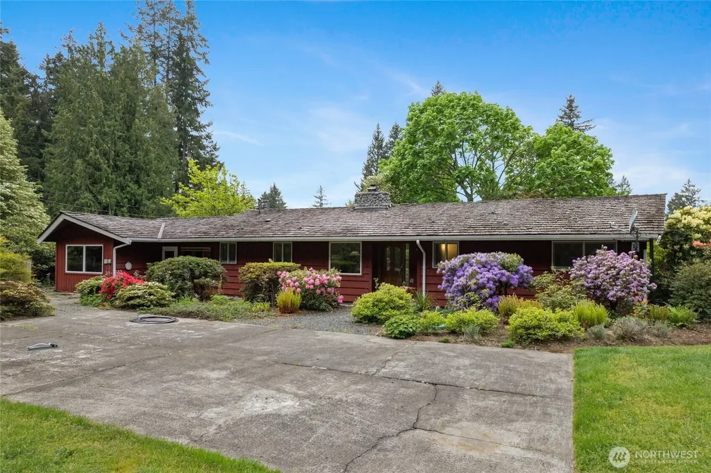 12915 412th St E Eatonville WA 98328