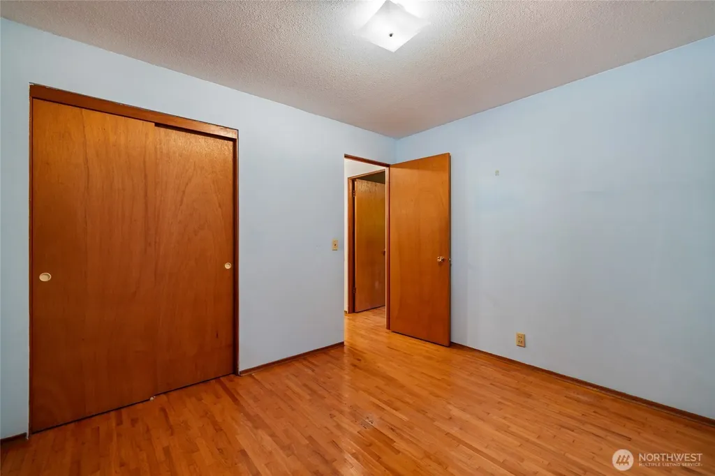 12915 412th St E Eatonville WA 98328