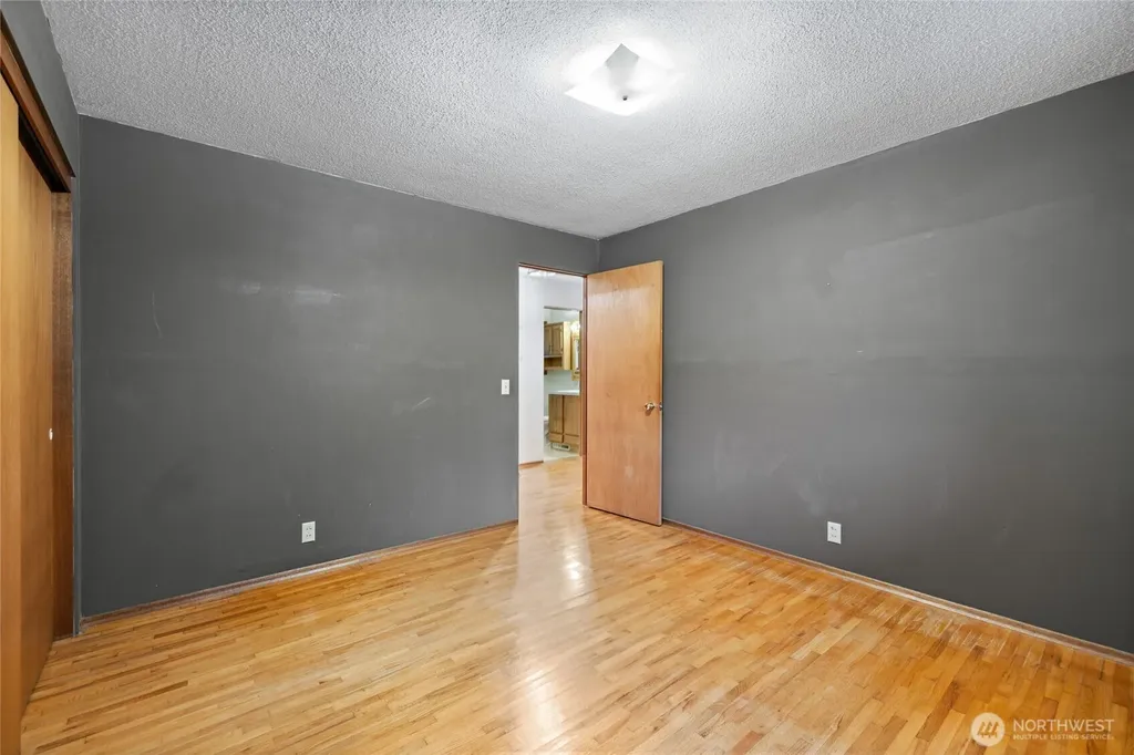 12915 412th St E Eatonville WA 98328