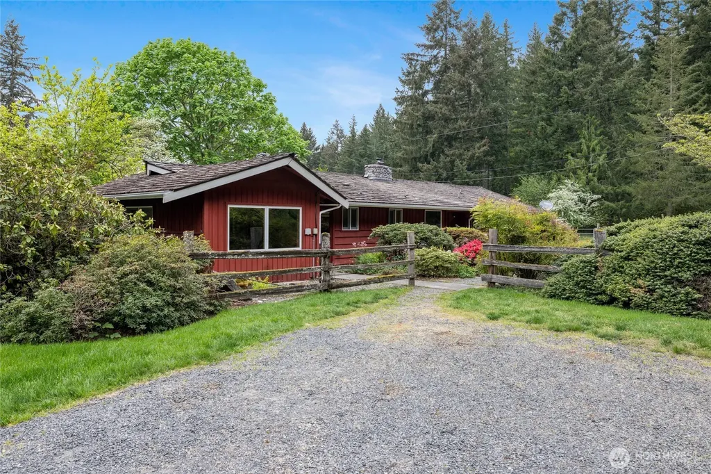 12915 412th St E Eatonville WA 98328