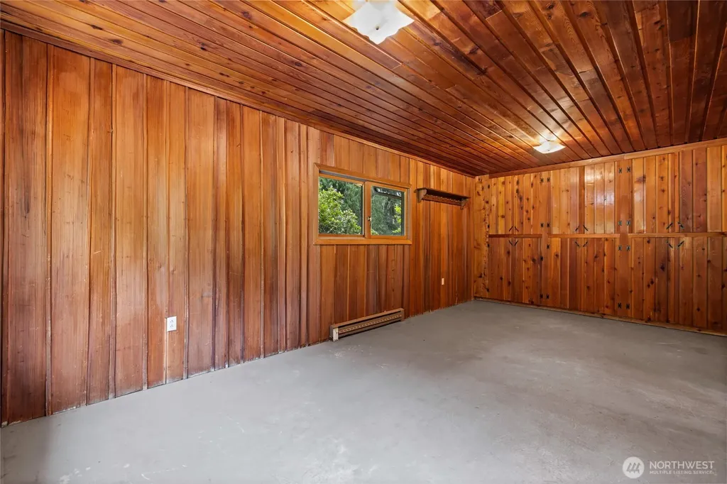 12915 412th St E Eatonville WA 98328