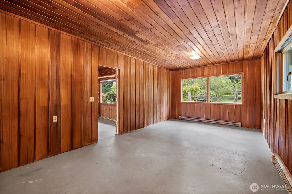 12915 412th St E Eatonville WA 98328
