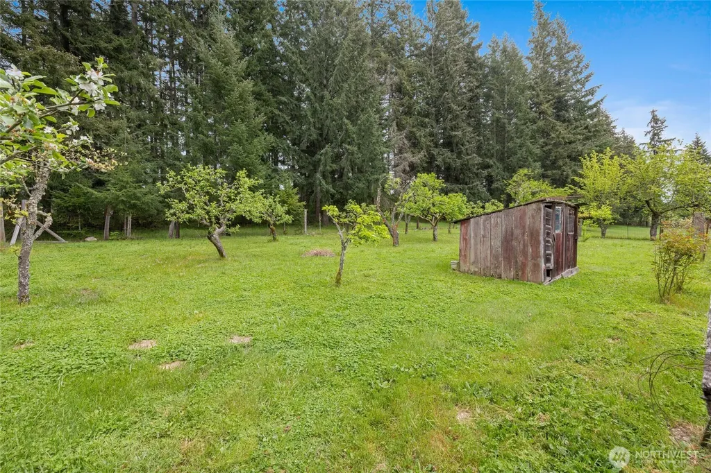 12915 412th St E Eatonville WA 98328