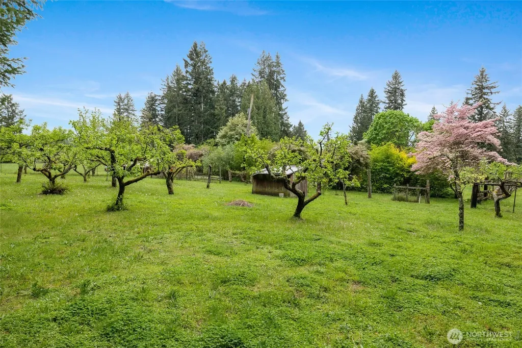 12915 412th St E Eatonville WA 98328