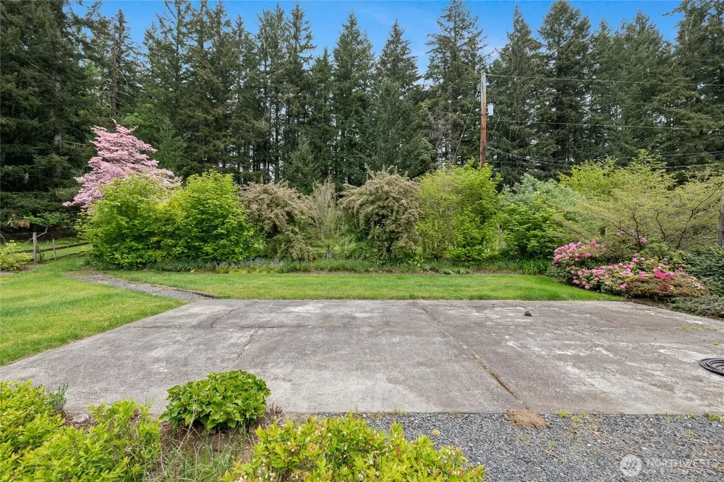 12915 412th St E Eatonville WA 98328