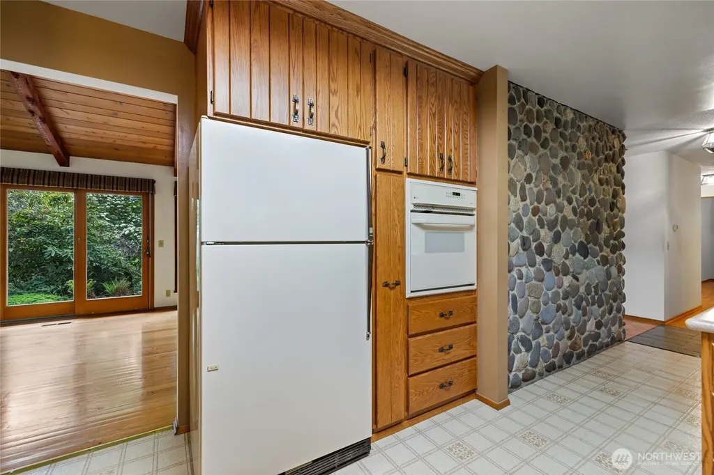 12915 412th St E Eatonville WA 98328