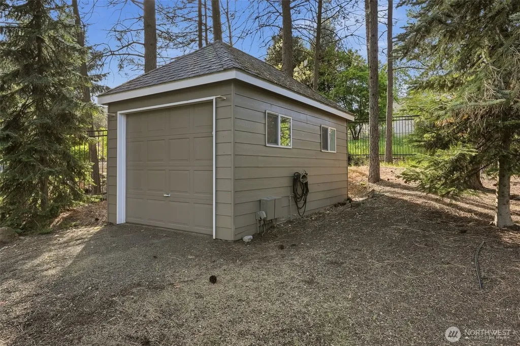 1611 E Heritage Lane Spokane WA 99208