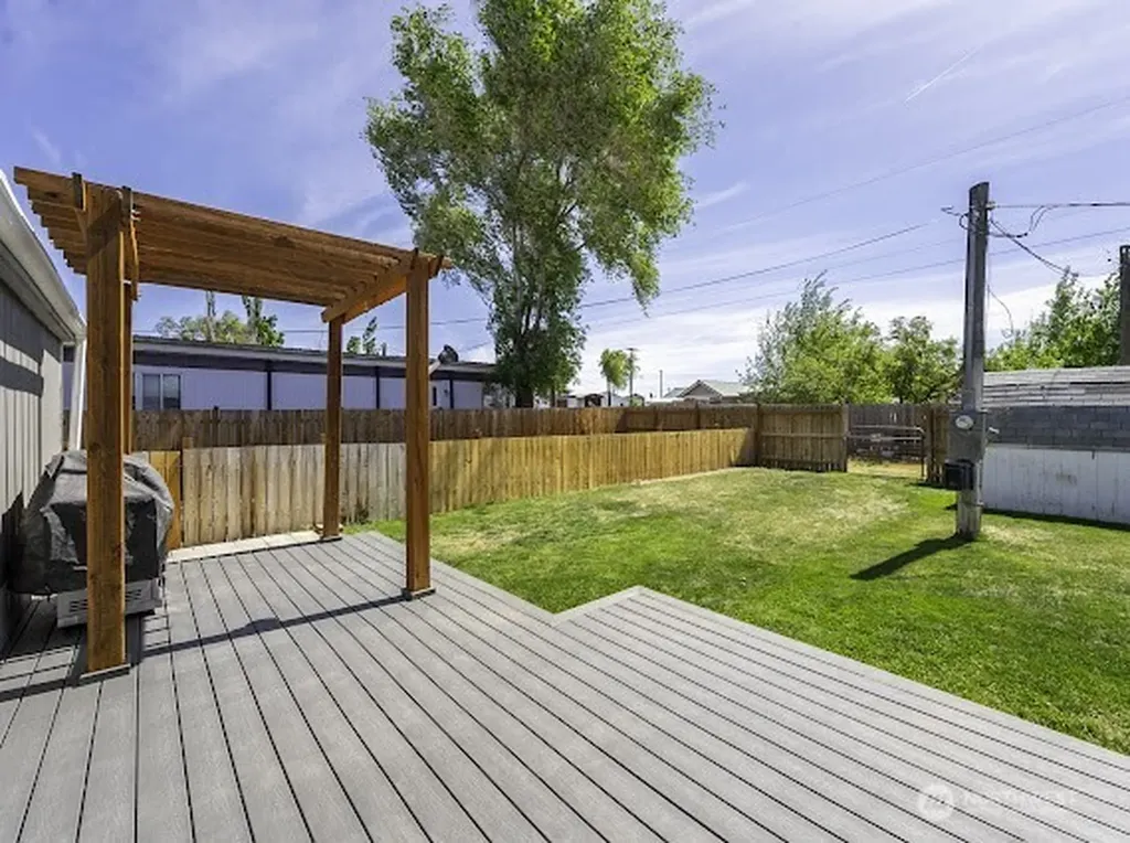 10369 Northern Avenue NE Coulee City WA 99115