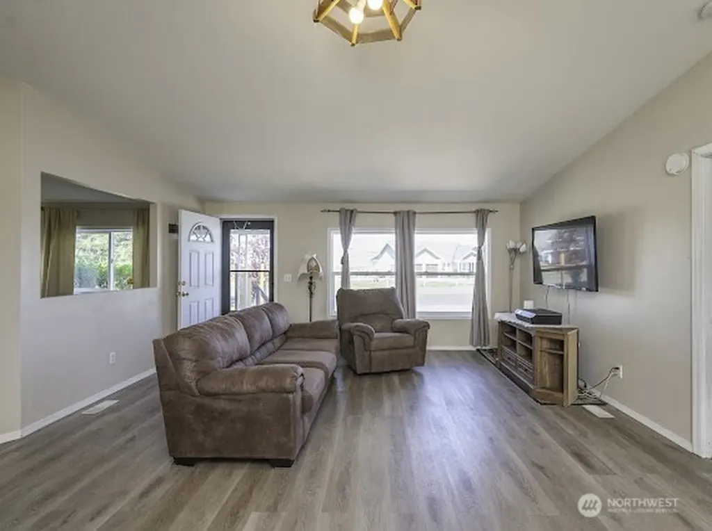 10369 Northern Avenue NE Coulee City WA 99115