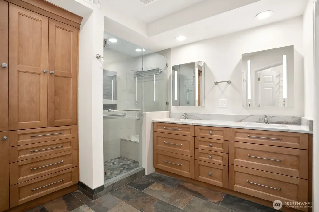 102 State Street S Kirkland WA 98033