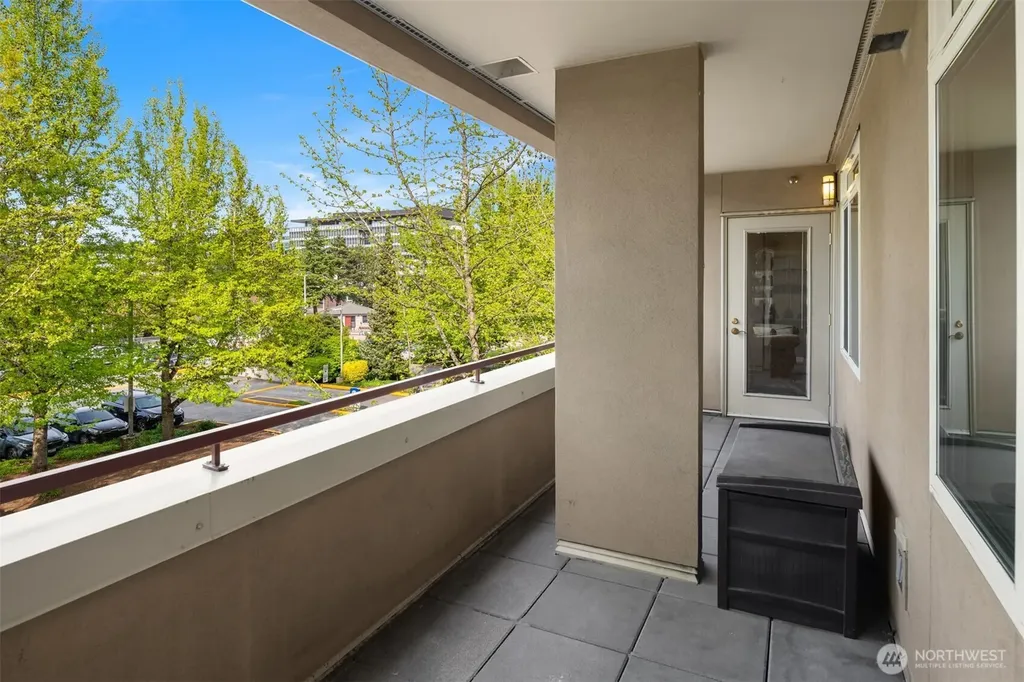 102 State Street S Kirkland WA 98033