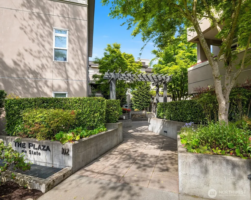 102 State Street S Kirkland WA 98033