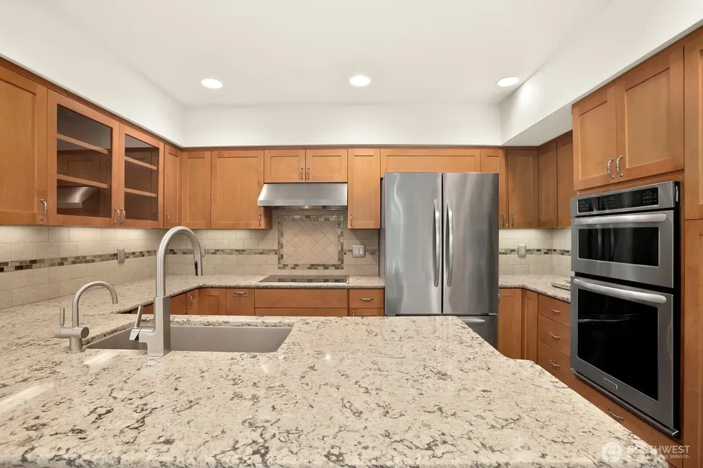 102 State Street S Kirkland WA 98033