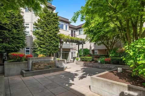 102 State Street S Kirkland WA 98033