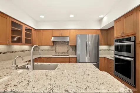 102 State Street S Kirkland WA 98033