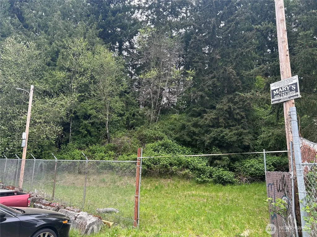 6325 Evergreen Way Everett WA 98203