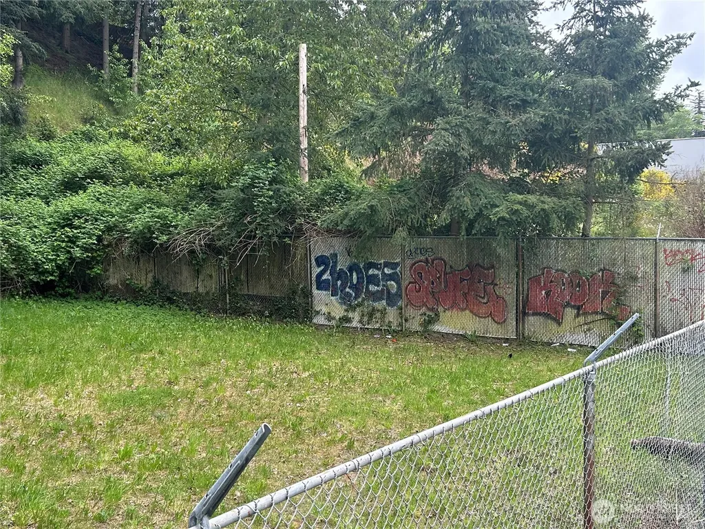 6325 Evergreen Way Everett WA 98203