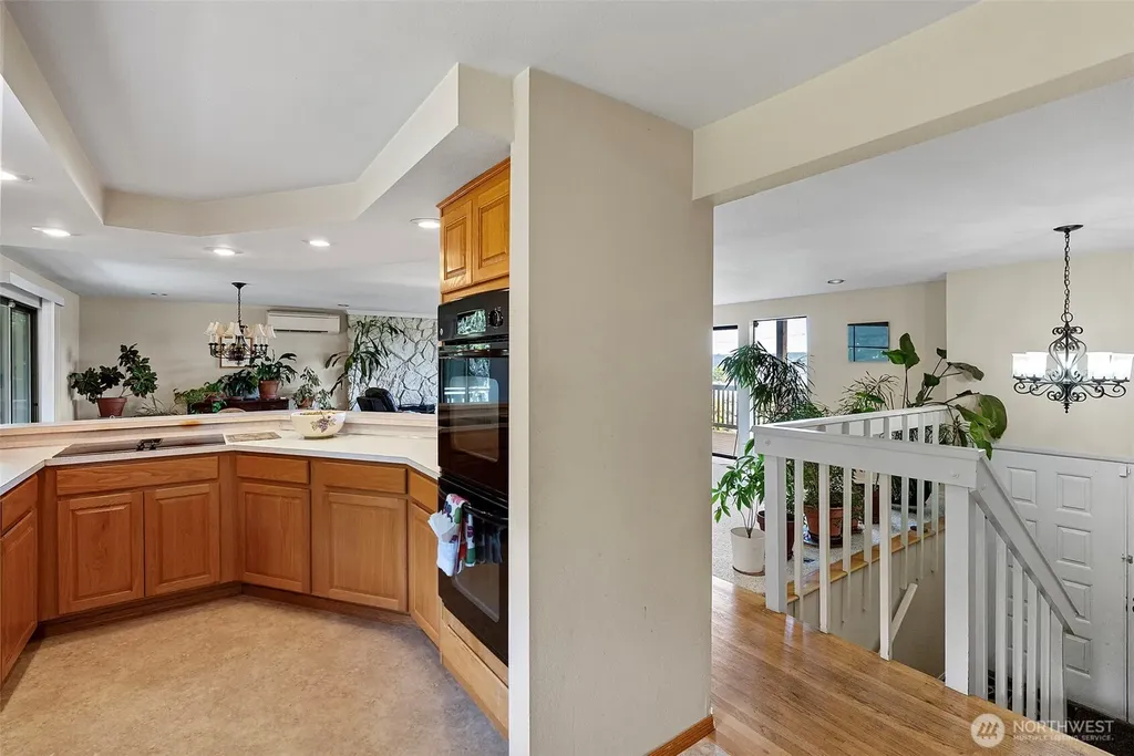 6802 Rainier Avenue Gig Harbor WA 98335