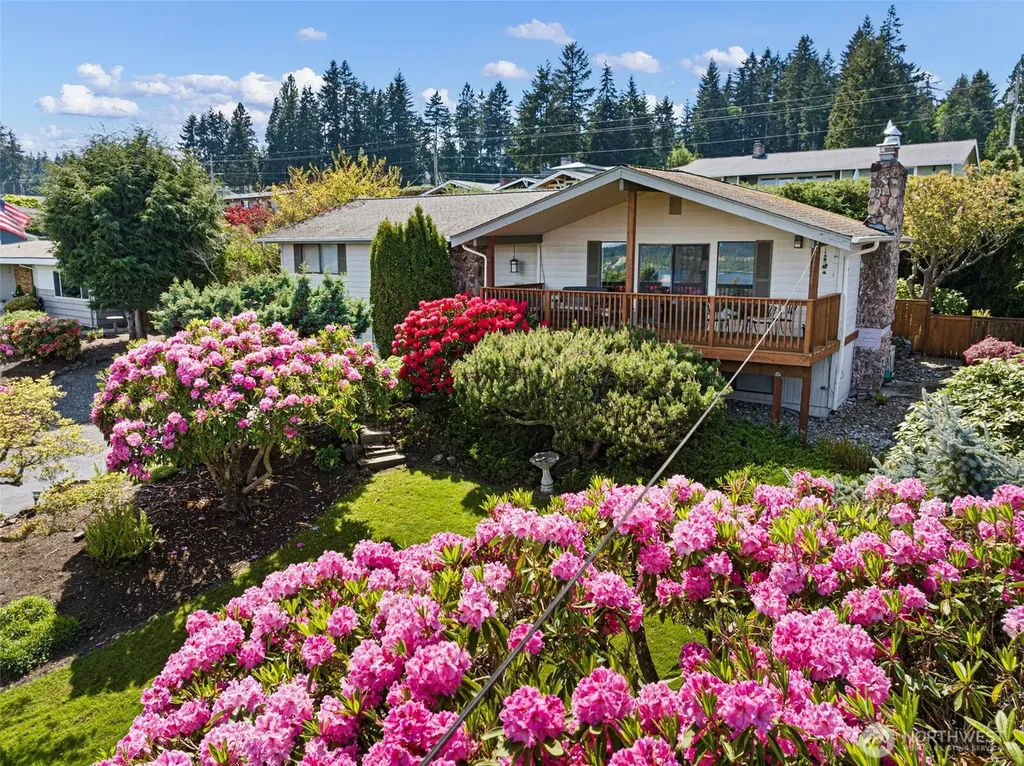 6802 Rainier Avenue Gig Harbor WA 98335