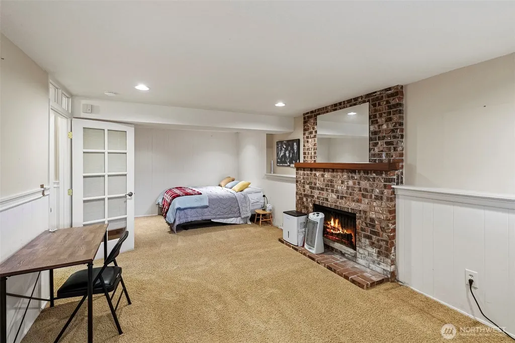 6802 Rainier Avenue Gig Harbor WA 98335