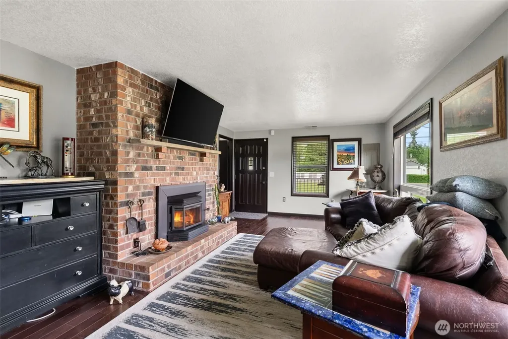 19132 Albany Street SW Rochester WA 98579