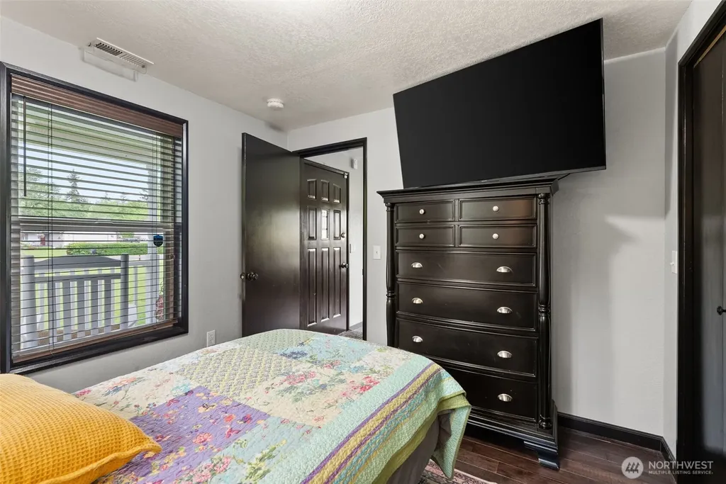 19132 Albany Street SW Rochester WA 98579