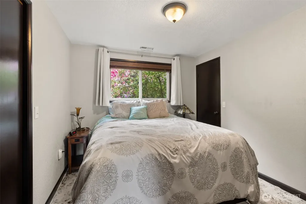 19132 Albany Street SW Rochester WA 98579