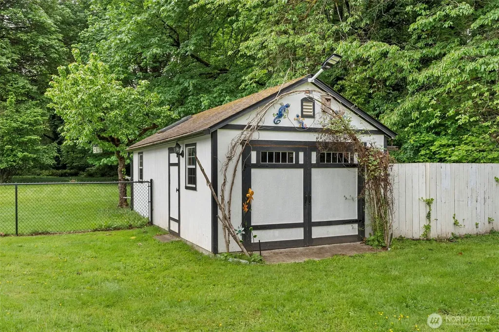 19132 Albany Street SW Rochester WA 98579