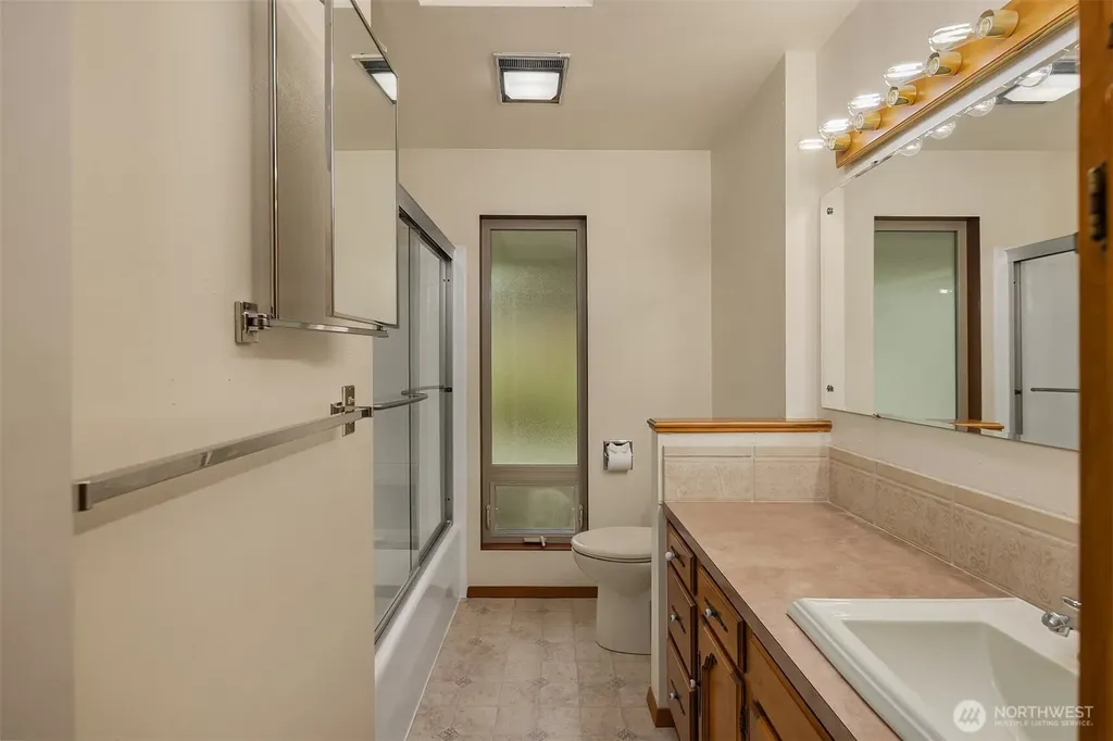 1320 Silver Springs Way Stanwood WA 98292