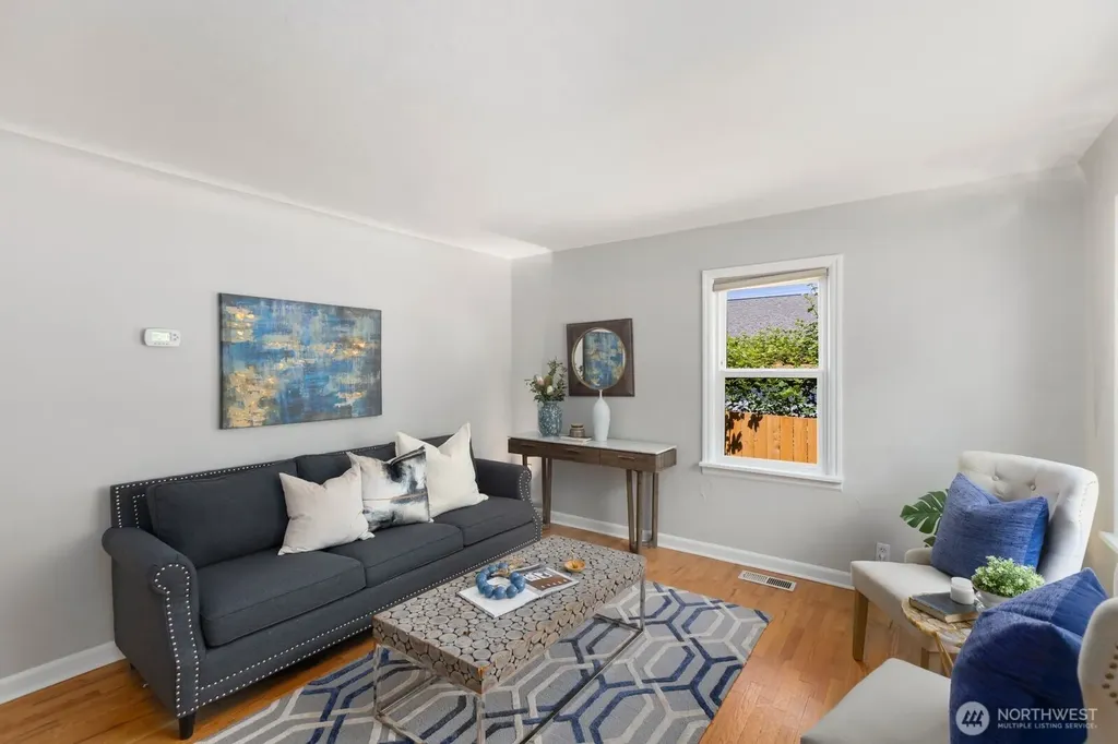 8111 10th Avenue S Seattle WA 98108