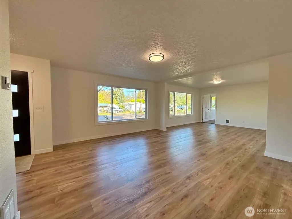 201 7th Street Morton WA 98356