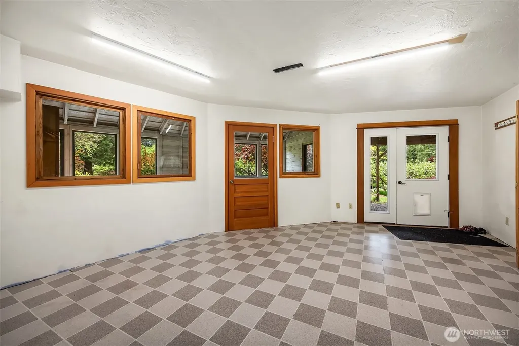 21833 103rd Avenue SW Vashon WA 98070