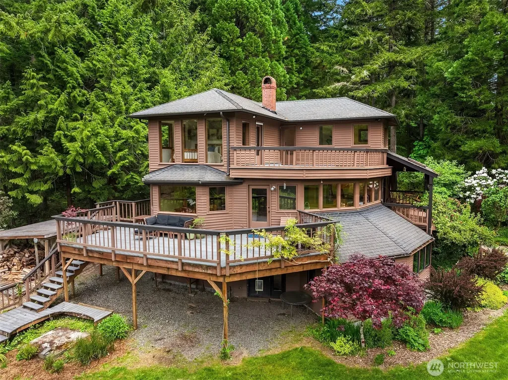 21833 103rd Avenue SW Vashon WA 98070