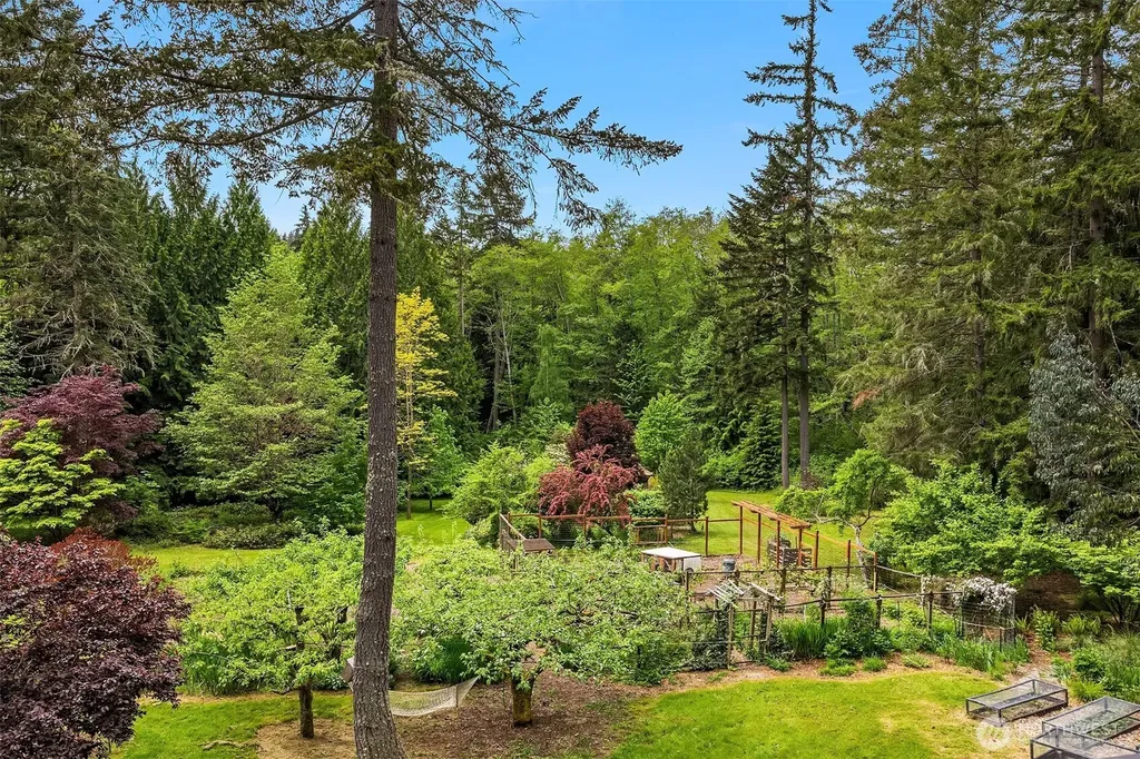 21833 103rd Avenue SW Vashon WA 98070