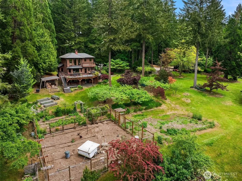 21833 103rd Avenue SW Vashon WA 98070