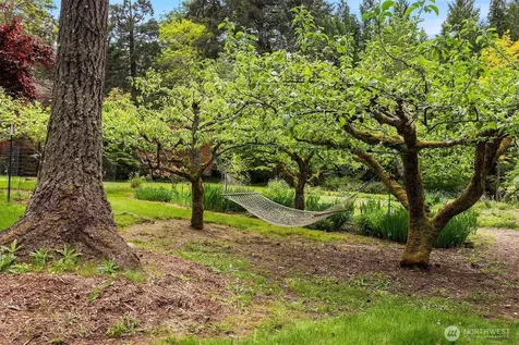 21833 103rd Avenue SW Vashon WA 98070
