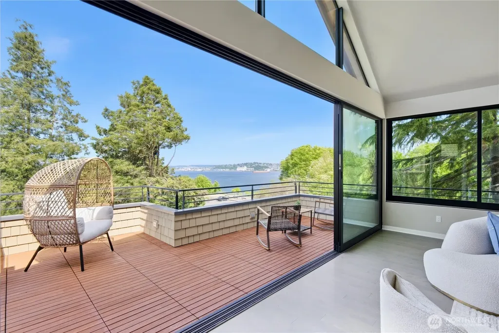 1311 Palm Avenue SW Seattle WA 98116