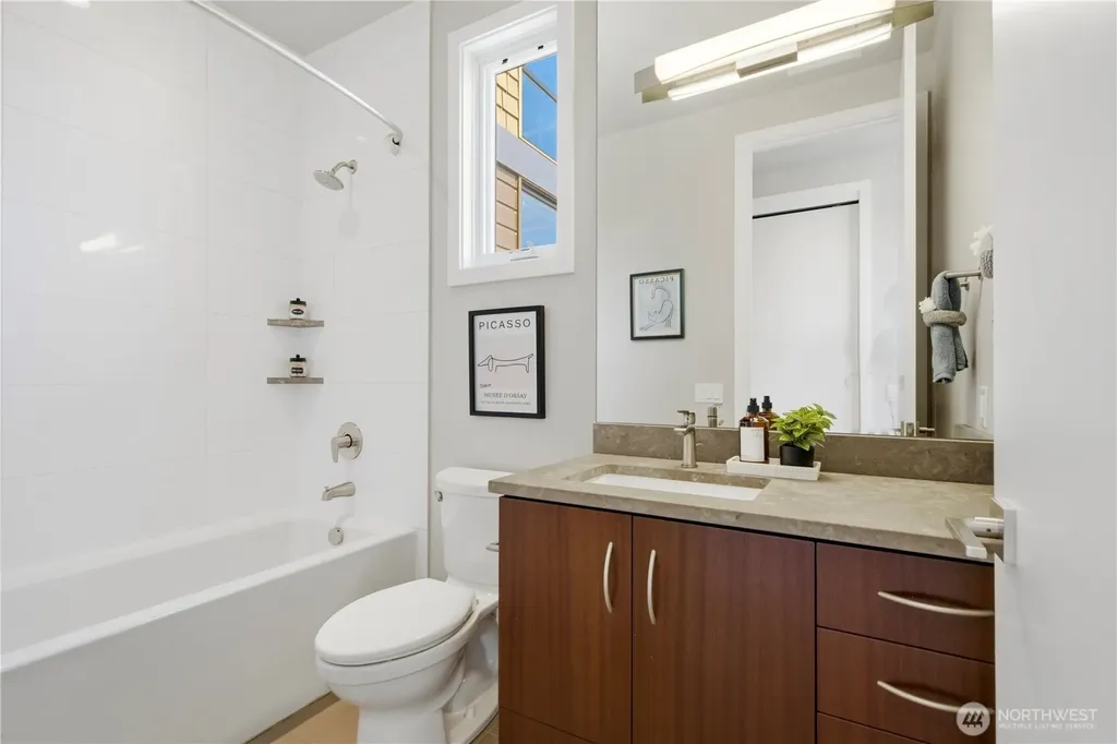 1311 Palm Avenue SW Seattle WA 98116