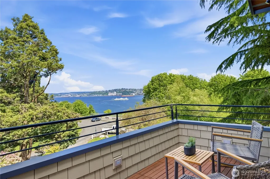 1311 Palm Avenue SW Seattle WA 98116