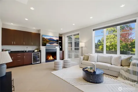 1311 Palm Avenue SW Seattle WA 98116