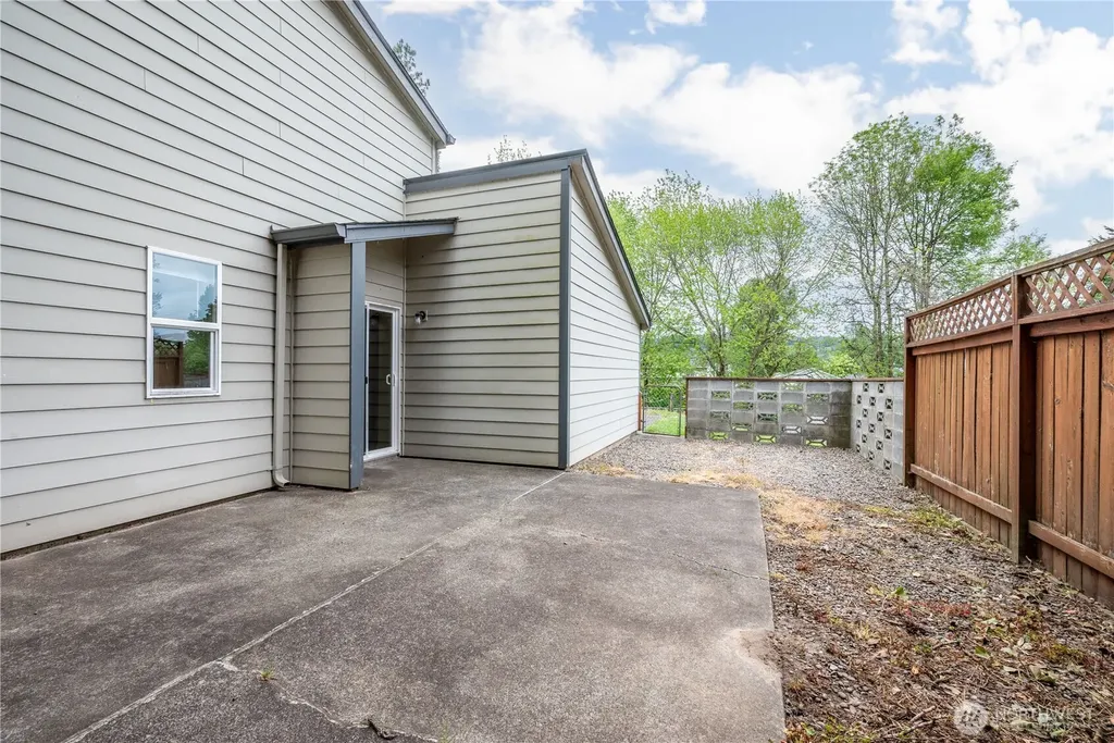 157 Nevada Drive Longview WA 98632